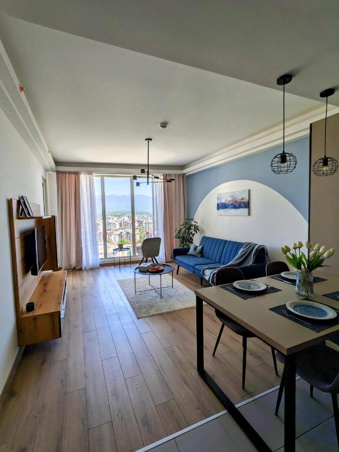 Sky Side Luxury Condo スコピエ エクステリア 写真