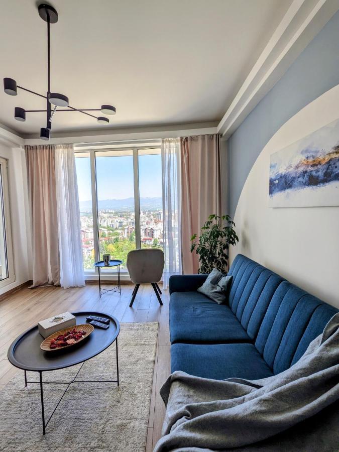 Sky Side Luxury Condo スコピエ エクステリア 写真